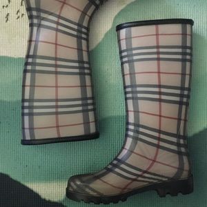 Burberry rain boots plaid